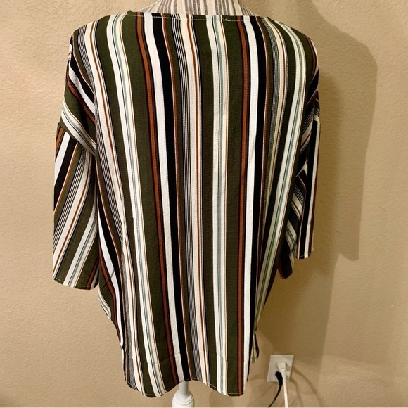 NWT Boutique Top Small Hyped Unicorn Betty Slimming Vertical Stripe Army Buttons - Picture 9 of 16